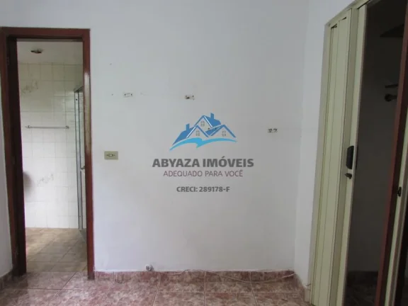 Imagem Casa Térrea à Venda no Centro de Carapicuíba