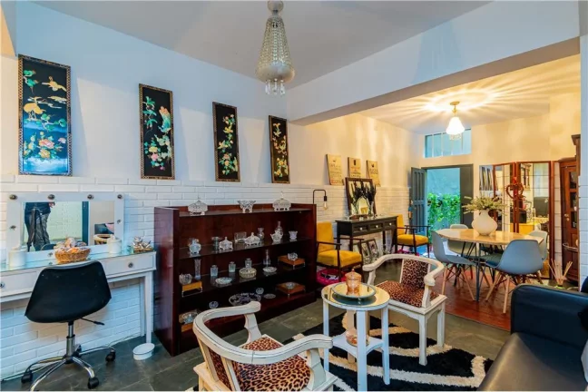 Imagem Apartamento com 2 Quartos à Venda, 110 m² em Independência - Porto Alegre