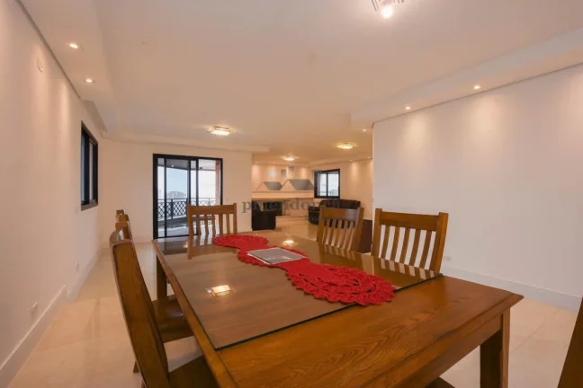 Imagem Apartamento à venda no Alto de Pinheiros com 04 suítes e 05 vagas, 310m²