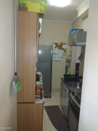 Imagem Apartamento à venda em Cotia-SP, no bairro Jardim Petrópolis: 2 quartos, 1 banheiro, 1 vaga, 45m². Imperdível oportunidade!