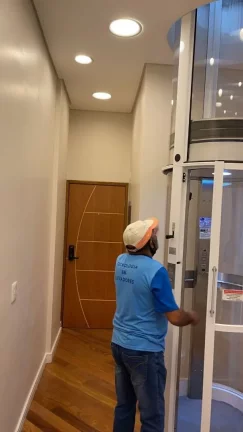 Imagem Cobertura à venda, 258 m² - Piscina - 4 dormitórios -Vila Guilhermina - Praia Grande/SP