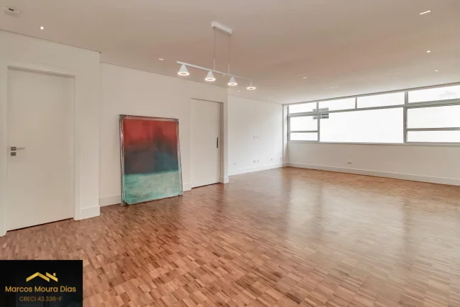 Imagem Apartamento 3 suítes, 2 vagas, 213,50 m2, reformadíssimo em Cerqueira Cesar