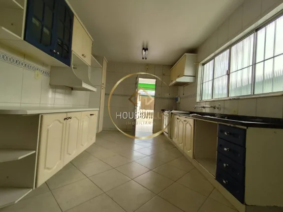 Imagem Casa, 3 dormitórios (1 suíte), 3 vagas, 206m², Vila Ema.