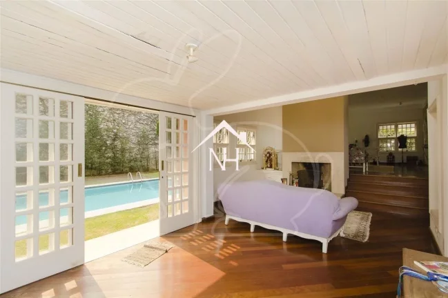 Imagem casa em condomínio fechado, condomínio de casas , casa com piscina, churrasqueira, vaga coberta, 4 suítes, portaria, segurança, casa