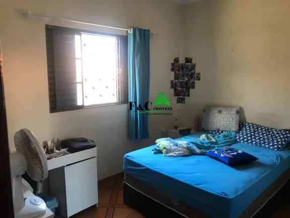 Imagem Casa para Venda em Limeira, Jardim Boa Vista, 4 dormitórios, 1 banheiro, 2 vagas