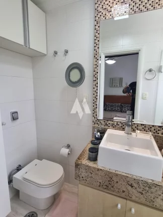 Imagem Apartamento à venda com 3 dormitórios e vista livre para o mar no bairro Ponta da Praia em Santos/SP