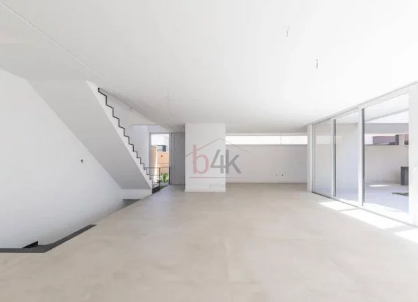 Imagem Casa à venda em Condomínio Fechado 4 suítes