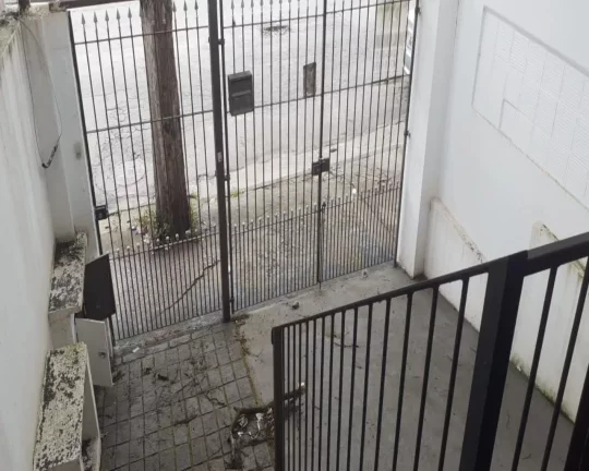 Imagem galpão com 120 m2 próximo a vários comercios FL26