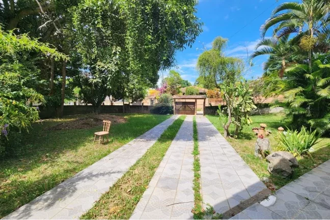 Imagem Casa colonial, com 3 quartos, uma suíte, 1050m.