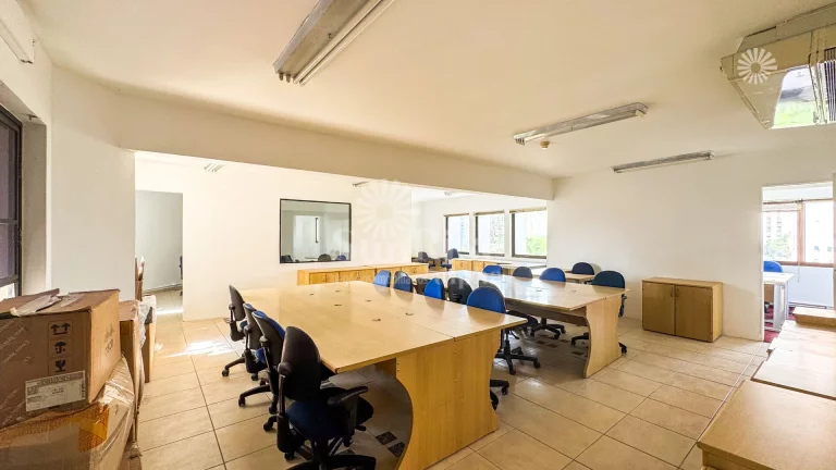 Imagem Sala Comercial para alugar com 300m² R$12.500,00 + despesas - Alpha Trade Alpha Shopping - Barueri/SP