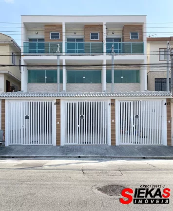 Imagem Imperdível oportunidade de adquirir uma casa de luxo em São Paulo-SP, na Vila Salete! 3 quartos, 3 suítes, 2 salas, 4 banheiros, 4 vagas de garagem e 200m² de área.