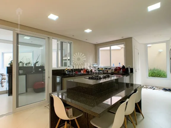 Imagem Casa a venda Alphaville 11, 4 suítes, 4 vagas, recém reformada por R$5.200.000 Santana de Parnaíba/SP