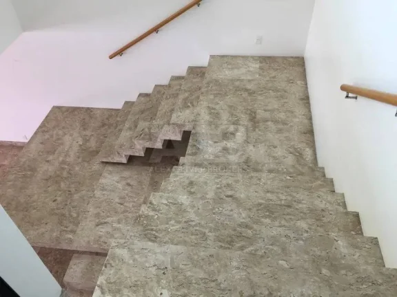 Imagem Cobertura à venda na Atlântica, 4quartos, 3vagas, 653m2, Frontal Mar.