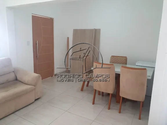 Imagem Espaçoso Sobrado à Venda na Cidade Ocian - 3 Quartos e 3 Vagas
