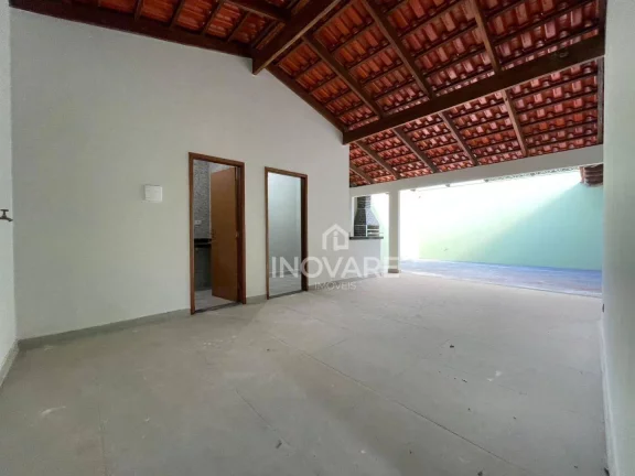 Imagem Casa com 4 dormitórios à venda, 280 m² por R$ 580.000,00 - Jardim Leonora - Itumbiara/GO