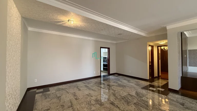 Imagem LINDO APARTAMENTO EM ANDAR ALTO DO EDIFÍCIO IBIZA DISPONÍVEL PARA LOCAÇÃO NO CENTRO DE FRANCA/SP