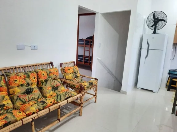 Imagem Sobrado com 2 dormitórios à venda, 65 m² por R$ 320.000,00 - Jardim Imperador - Praia Grande/SP