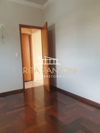 Imagem Casa Sobrado - Altinopolis - Centro