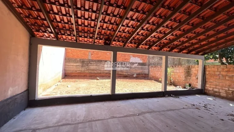 Imagem Casa à venda no bairro Jardim Elza Amuí I, em Uberaba. Ótima oportunidade!