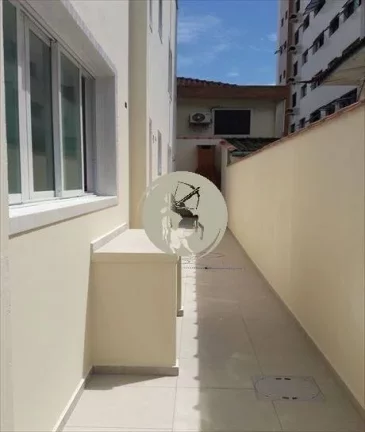 Imagem SOBREPOSTA BAIXA NOVA COM 2 VAGAS DE GARAGENS.