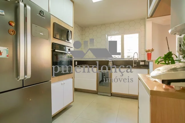 Imagem Apartamento em Perdizes com 3 dormitórios e 3 vagas, 130m²