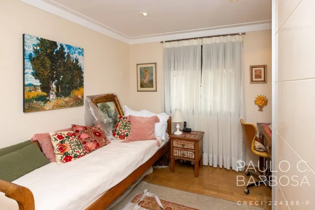 Imagem Vila Nova Conceição Venda - 3 suítes - 3 vagas - 161m²
