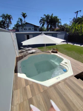 Imagem Casa com 2 Quartos para alugar, 175m² - Daniela