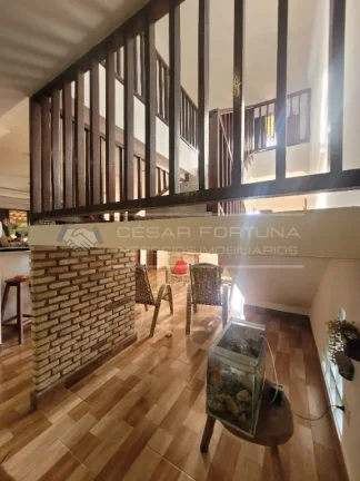 Imagem F01 - Imperdível! Casa com Piscina, Jardim e 4 Quartos em Terreno de 1.000 m²