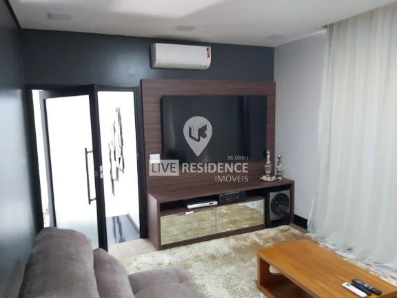 Imagem Imóvel de Luxo à Venda no Condomínio Village das Palmeiras