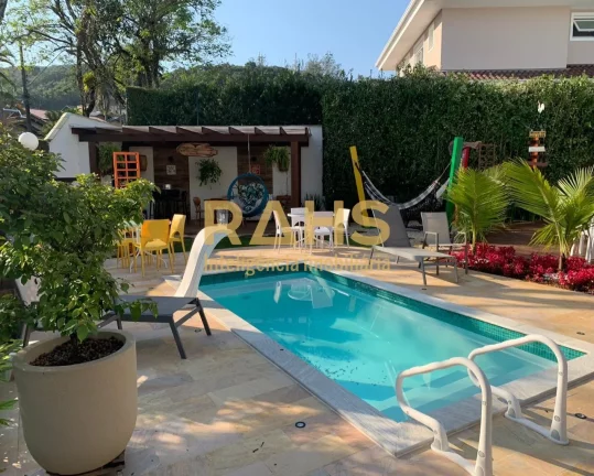 Imagem Maravilhosa Residência Em Condomínio Fechado No Bairro Saguaçú Esse imóvel evoca toda a poesia ...