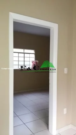 Imagem Casa para Venda em Cordeirópolis, Centro, 3 dormitórios, 1 banheiro, 2 vagas
