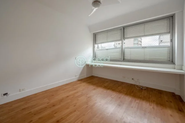 Imagem Ótimo Custo/Benefício em Higienópolis - 240m² de área útil - Ambientes amplos - Living para tr...