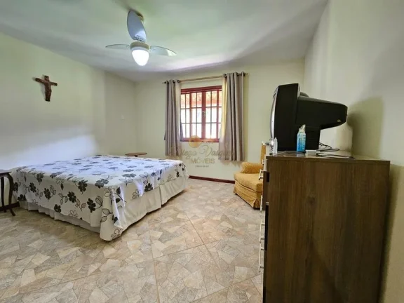 Imagem Casa em Condomínio para Venda em Teresópolis / RJ no bairro Vale Alpino