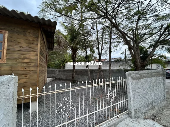 Imagem Amplo Terreno à venda com 456 m² de área Localizado em Balneário Camboriú - SC