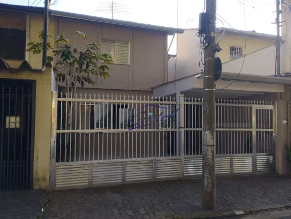 Imagem Casa com 3 quartos (1 suíte) à venda ao lado do metrô Morumbi por R$ 910.000 - Vila Sônia - São Paulo/SP