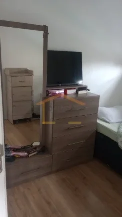 Imagem Apartamento 2 dormitórios, sala para 2 ambientes, sacada, cozinha, área de serviço, banheiro com ...