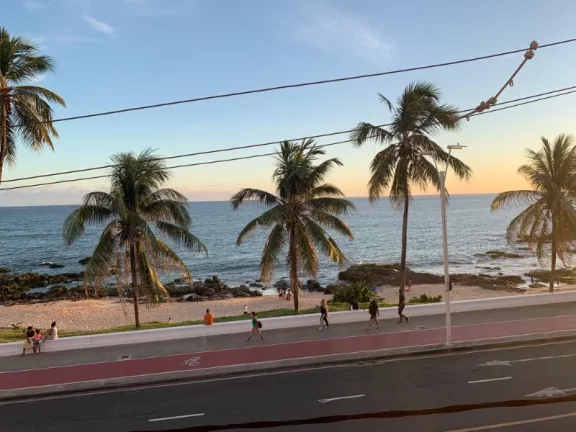 Imagem A 5ª Avenida imóveis selecionou esse prédio Comercial a venda, Localizado no melhor ponto comercial e movimentado do Rio Vermelho: Praia da Paciência