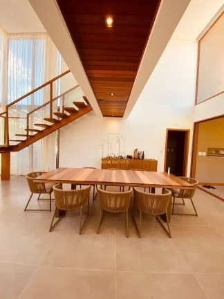Imagem Luxuosa casa em condomínio à venda em Praia do Forte - Mata de São João-BA: 5 quartos, 5 suítes, 3 salas, 3 banheiros, 3 vagas, 400m².