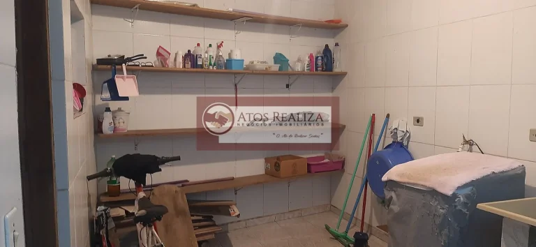 Imagem Sobrado de 140m² com 3 dormitórios e 2 banheiros à venda em Jardim Beatriz - São Paulo por R$450.000