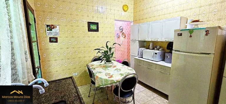 Imagem Casa Sobrado com 5 quartos ( dormitórios) 3 Banheiros e 2 Vagas no Jardim D Abril