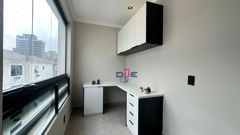 Imagem Cobertura tipo Penthouse com vista mar, espaço gourmet , piscina, com 3 dormitórios à venda, 191 m² por R$ 1.802.000 - Gonzaga - Santos/SP