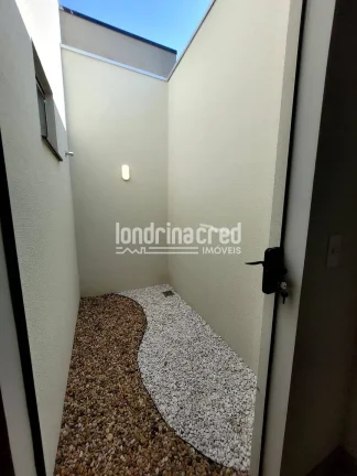 Imagem Excelente casa no Condomínio Heimtal Park com 3 dormitórios (1 suíte), sala e cozinha integradas, 2 banheiros e 1 vaga em terreno de 150m².