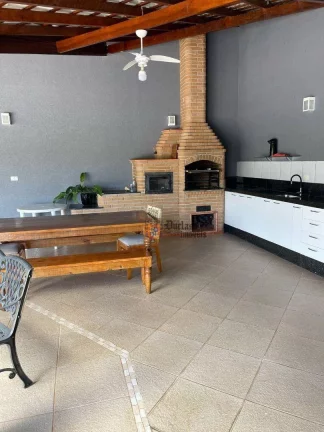 Imagem Sobrado com 4 dormitórios à venda, 395 m² por R$ 2.500.000 - Condomínio Shambala II - Atibaia/SP