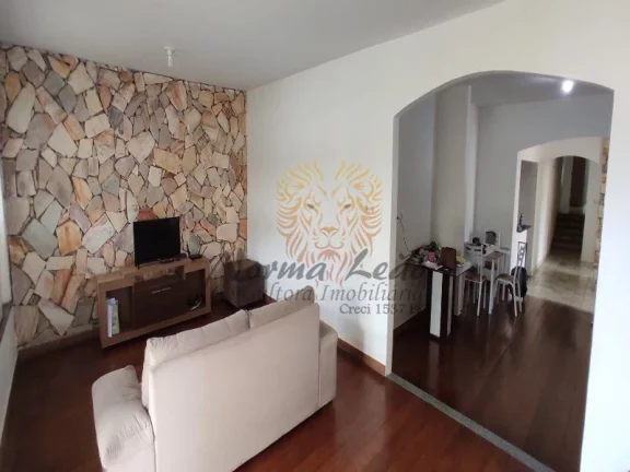 Imagem Casa de ESQUINA à Venda na Coroa do Meio. Próximo ao Condomínio La Villette.