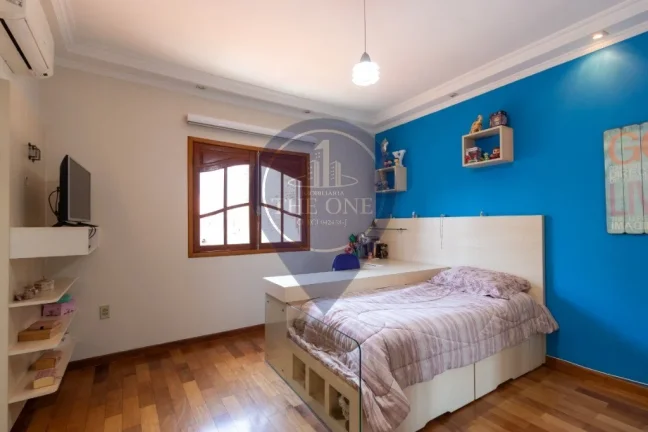 Imagem Casa à venda em São Paulo-SP na Vila Clementino com 3 quartos, 3 suítes, 2 salas, 5 banheiros, 2 vagas, 248 m².