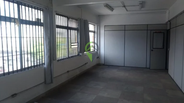 Imagem Prédio Comercial no Centro de Santos, com 2 amplos pavimentos para locação2º piso: Recepção, 6 salas, 4 banheiros. As opções de utilizações são enormes