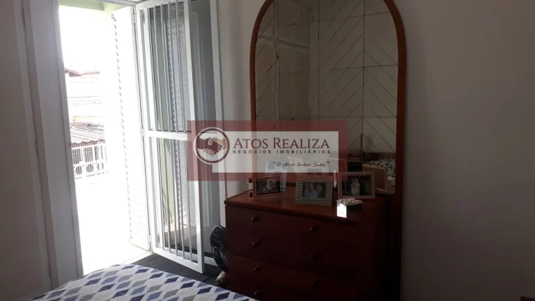Imagem Sobrado com muito espaço, 4 dormitórios, 2 suítes, 2 Vagas.