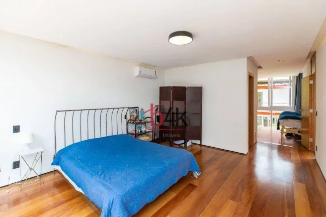 Imagem Casa com 4 dormitórios à venda no Brooklin