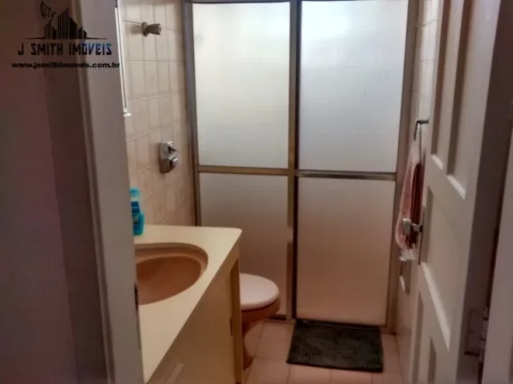 Imagem CASA TÉRREA NO CENTRO DE COTIA, EM TERRENO 320m² AO LADO DE COMÉRCIO