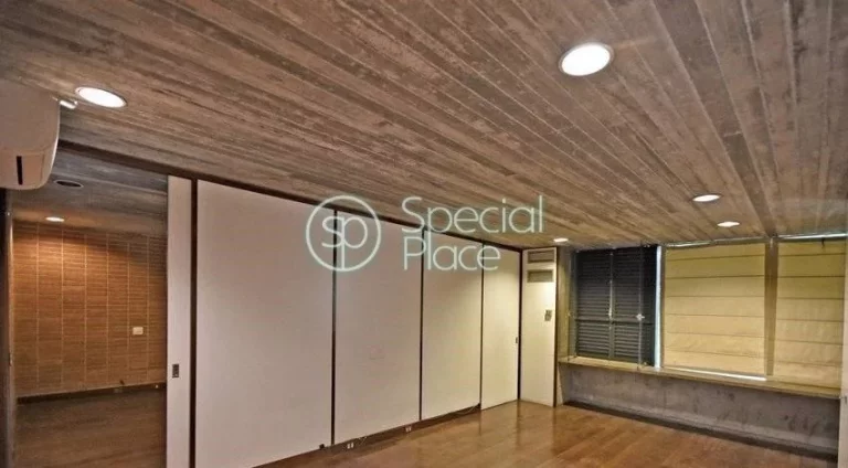 Imagem Excelente residência com 976m² de área construída num terreno de 3.100m² no bairro Cidade Jardi...